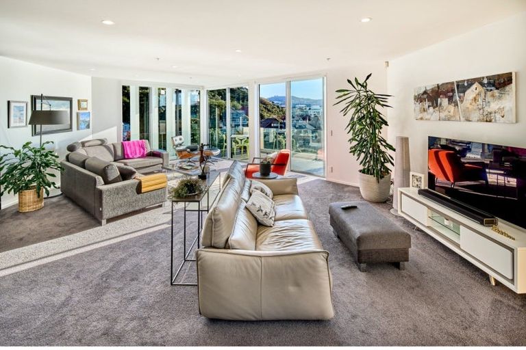 Photo of property in 4a/22 Telford Terrace, Oriental Bay, Wellington, 6011