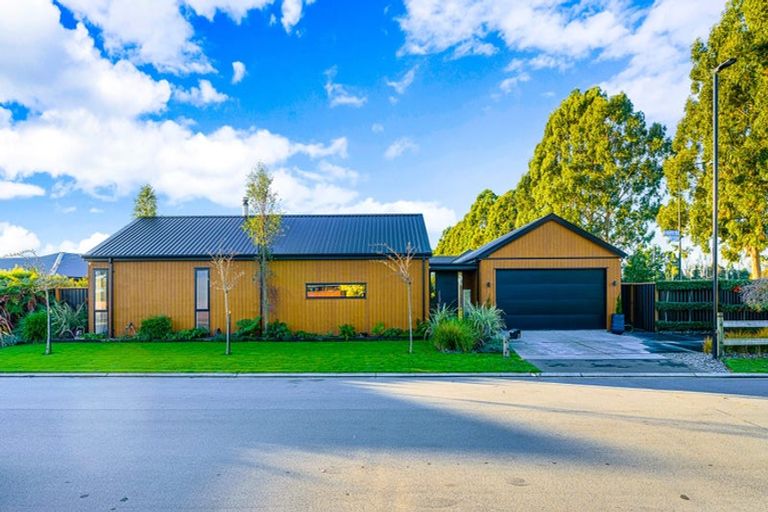 Photo of property in 2 Kakapo Place, Rolleston, 7614