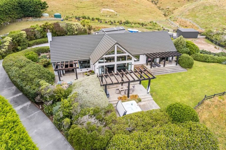 Photo of property in 830 Ohariu Valley Road, Ohariu, Wellington, 6037