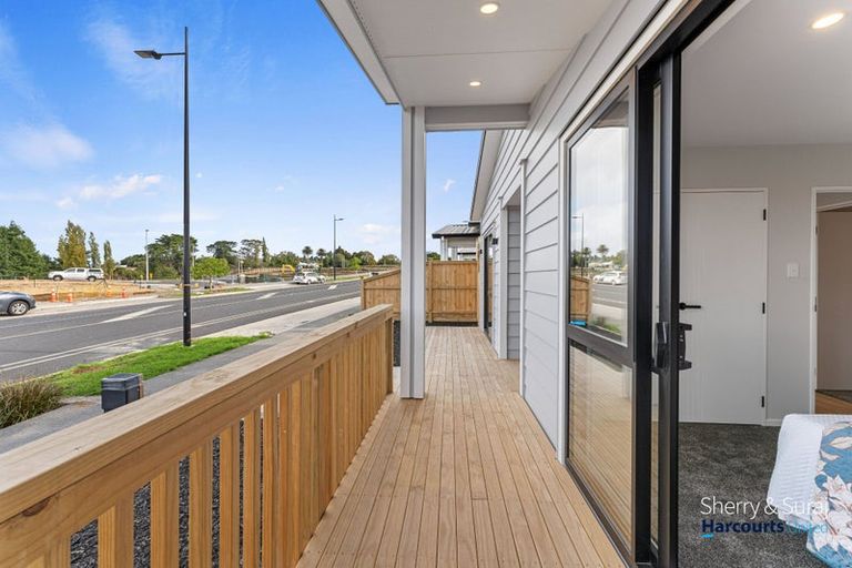 Photo of property in 71 Tributary Parade, Karaka, Papakura, 2113