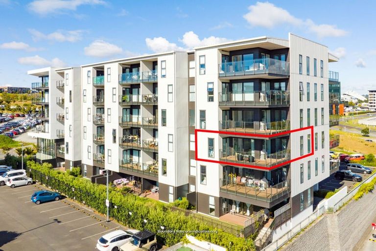 Photo of property in 217/3 Kaipiho Lane, Albany, Auckland, 0632