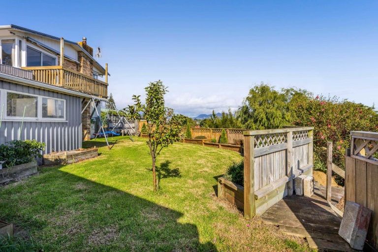 Photo of property in 15 Mount View Place, Spotswood, New Plymouth, 4310