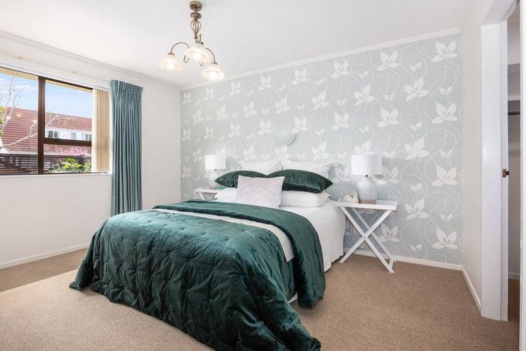 Photo of property in 2/6 Nikau Grove, Woburn, Lower Hutt, 5010