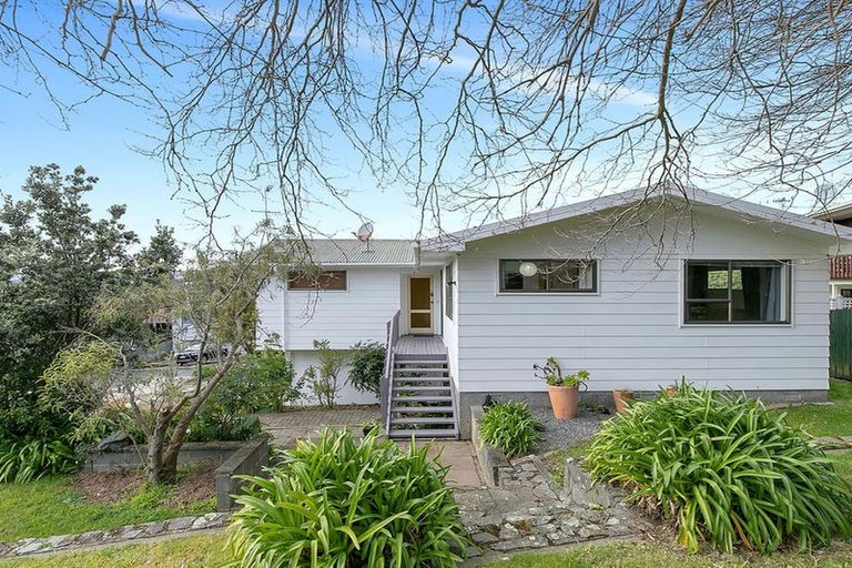 Photo of property in 10 The Mainsail, Whitby, Porirua, 5024
