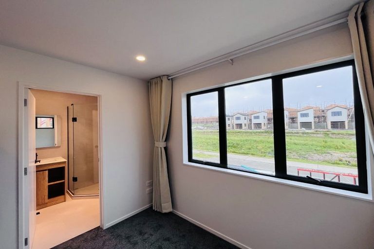 Photo of property in 8 Toetoe Street, Westgate, Auckland, 0814