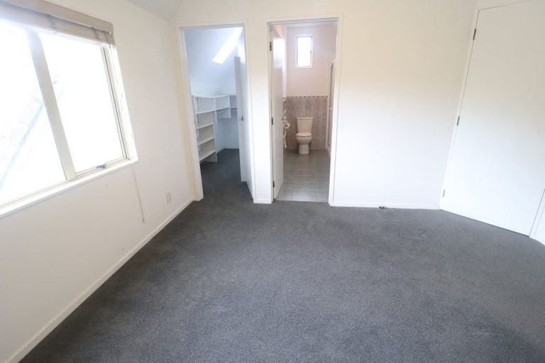 Photo of property in 8 Bushlands Park Drive, Albany, Auckland, 0632