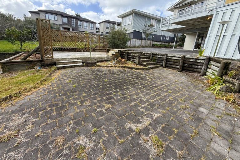 Photo of property in 9 William Souter Street, Forrest Hill, Auckland, 0620
