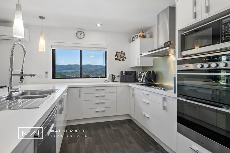 Photo of property in 14 Frankie Stevens Place, Riverstone Terraces, Upper Hutt, 5018