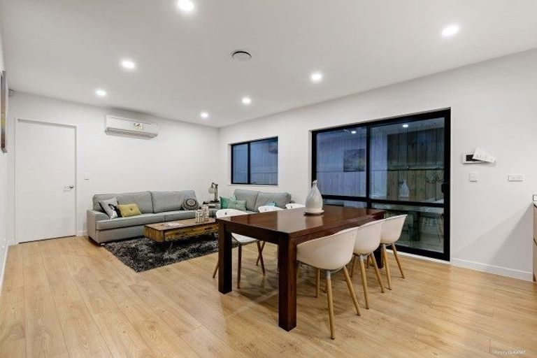 Photo of property in 36 Hikuawa Road, Flat Bush, Auckland, 2019