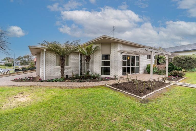 Photo of property in 53 Splitt Avenue, Glenview, Hamilton, 3206