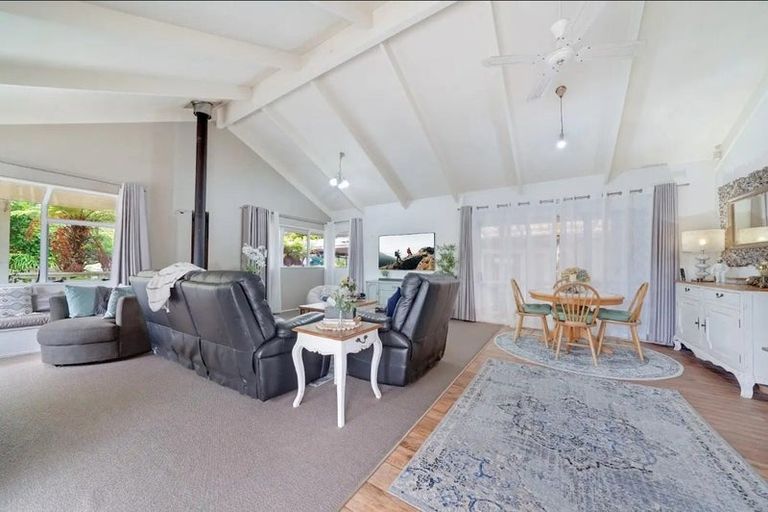 Photo of property in 65 Golding Road, Pukekohe, 2677