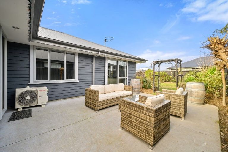 Photo of property in 4 Franklin Drive, Rangiora, 7400