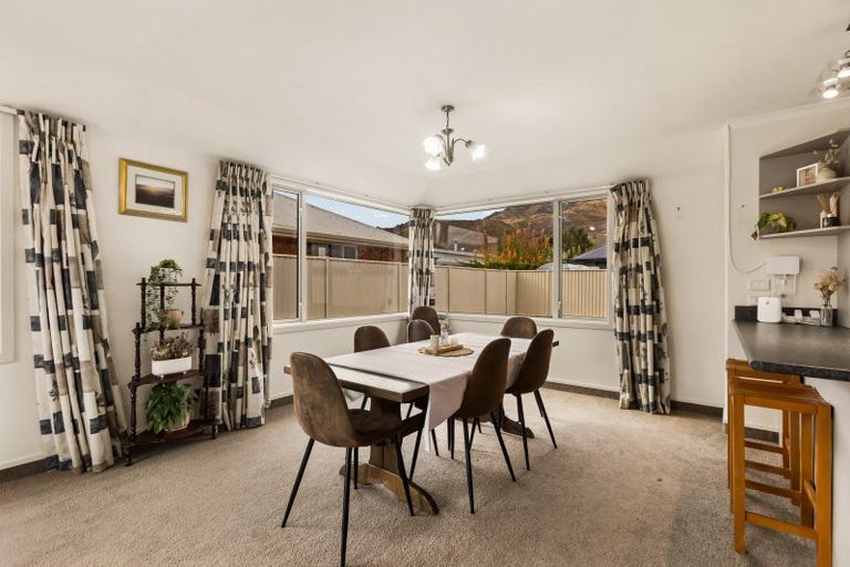 Photo of property in 14 Sunhaven Cove, Cromwell, 9310