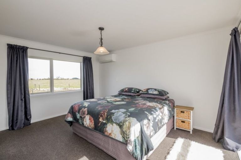 Photo of property in 88 Pohutukawa Drive, Levin, 5571