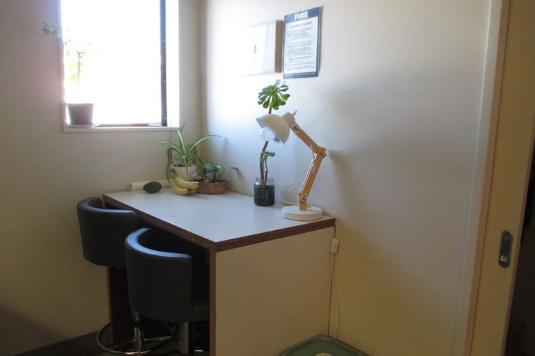 Photo of property in Urbane Apartments, 23/29 Webb Street, Mount Cook, Wellington, 6011