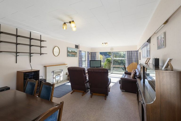 Photo of property in 57 Hine Road, Wainuiomata, Lower Hutt, 5014