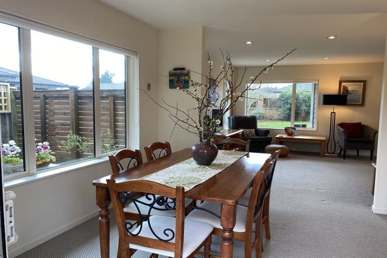 Photo of property in 32 Carroll Place, Owhata, Rotorua, 3010