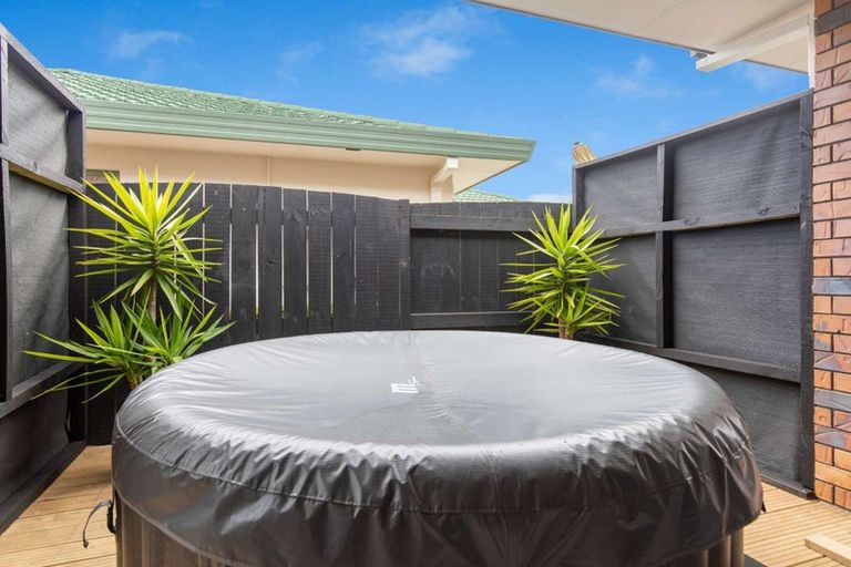 Photo of property in 152 Gravatt Road, Papamoa Beach, Papamoa, 3118