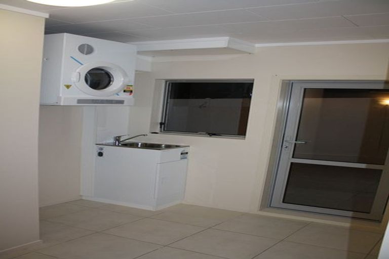 Photo of property in 1/56 Marriott Road, Pakuranga, Auckland, 2010
