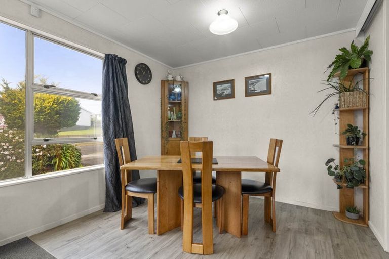 Photo of property in 6 Conifer Place, Te Puke, 3119