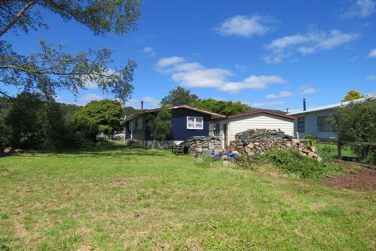 Photo of property in 14 Crampton Road, Reefton, 7830