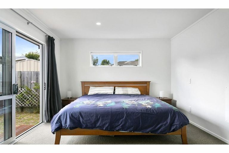 Photo of property in 2/35 Otupai Street, Two Mile Bay, Taupo, 3330
