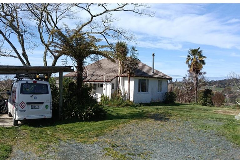 Photo of property in 16 Mamaku Road, Tasman, Upper Moutere, 7173