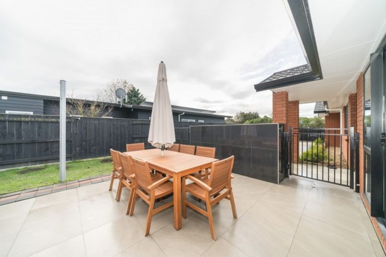 Photo of property in 37 James Line, Kelvin Grove, Palmerston North, 4414