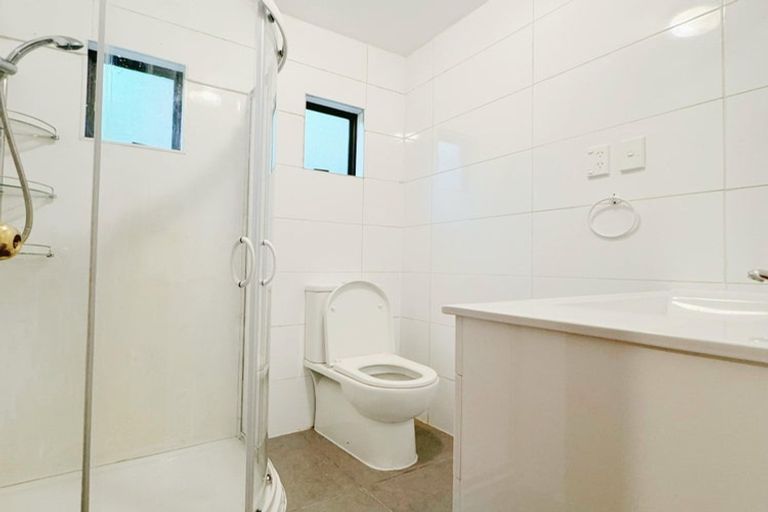 Photo of property in 33 Hindmarsh Street, Johnsonville, Wellington, 6037