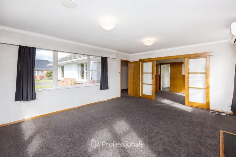 Photo of property in 61 Kashmir Avenue, Clouston Park, Upper Hutt, 5018