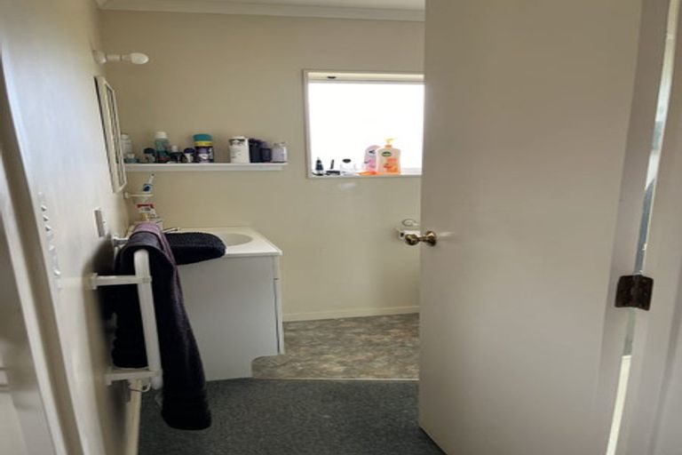 Photo of property in 15 San Vito Place, Paraparaumu Beach, Paraparaumu, 5032