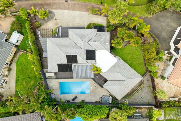 Photo of property in 5 Caversham Drive, Torbay, Auckland, 0630