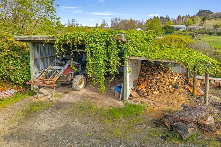 Photo of property in 11 Te Pahi River Drive, Paparoa, Maungaturoto, 0583