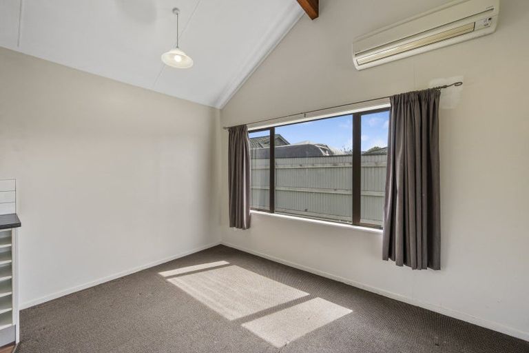 Photo of property in 51 Spriggs Crescent, Greenmeadows, Napier, 4112