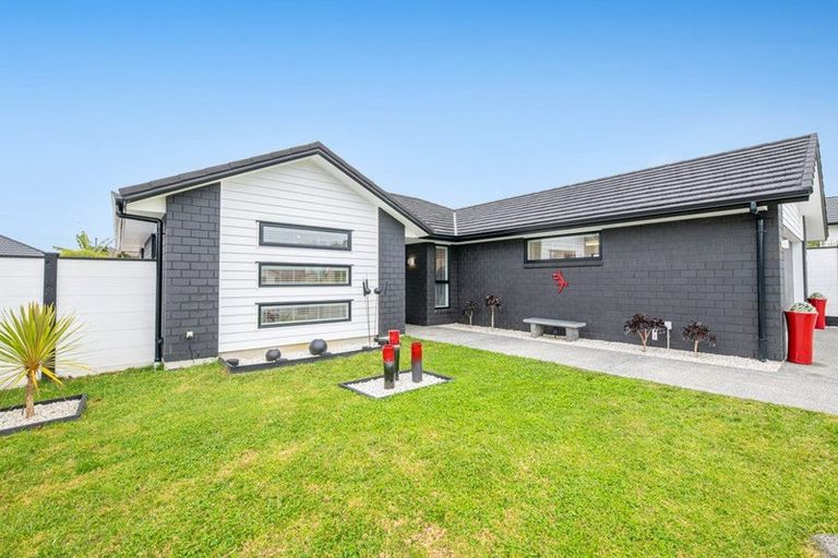 Photo of property in 23 Urumaraki Avenue, Helensville, 0800