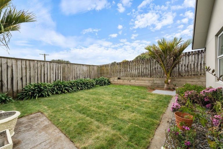 Photo of property in 4 Links Drive, Waiwhakaiho, New Plymouth, 4312