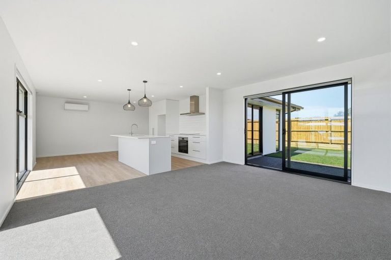 Photo of property in 7 Archibald Place, Halswell, 8025