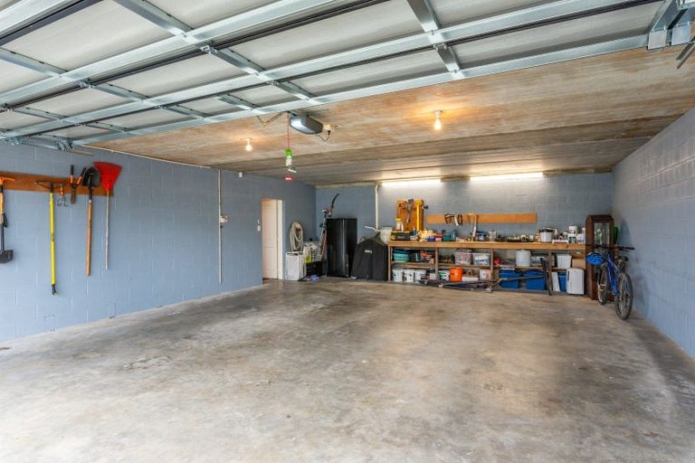 Photo of property in 47 Golf Road, Paraparaumu Beach, Paraparaumu, 5032