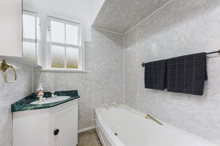Photo of property in 13 Franklyn Street, Nelson South, Nelson, 7010