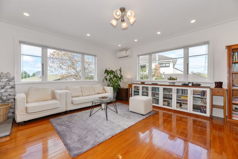 Photo of property in 52 Don Buck Road, Massey, Auckland, 0614