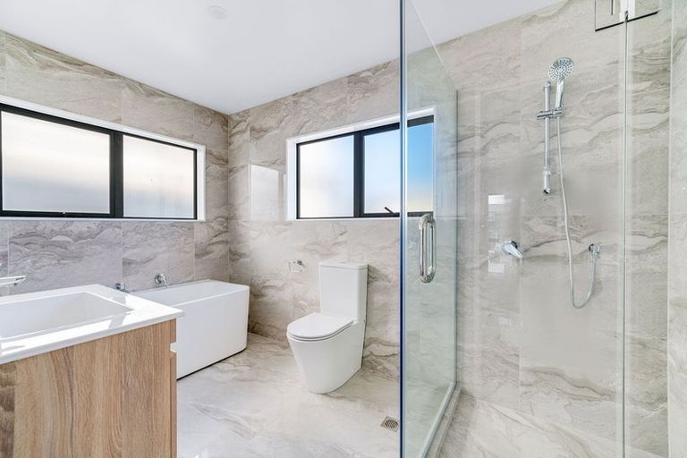 Photo of property in 53d Evans Road, Glen Eden, Auckland, 0602