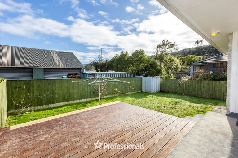 Photo of property in 53b Tawhai Street, Stokes Valley, Lower Hutt, 5019
