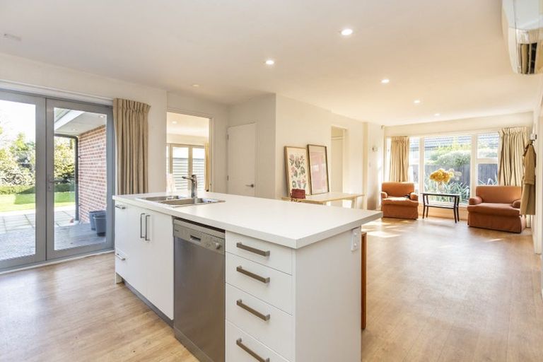 Photo of property in 25 Ryeland Avenue, Ilam, Christchurch, 8041