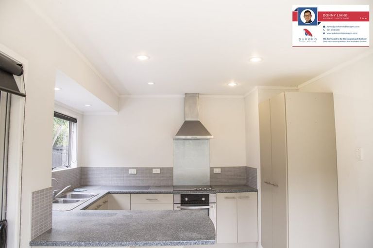 Photo of property in 2/11 Foley Place, Torbay, Auckland, 0632