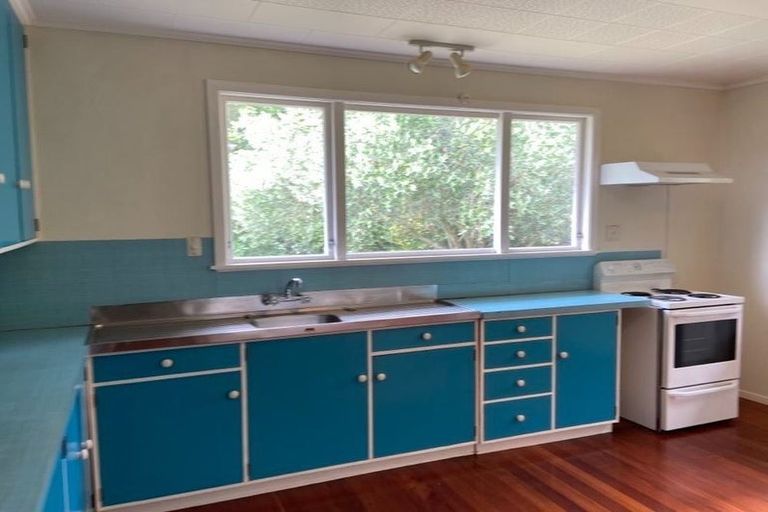 Photo of property in 17a Kereru Street, Henderson, Auckland, 0612