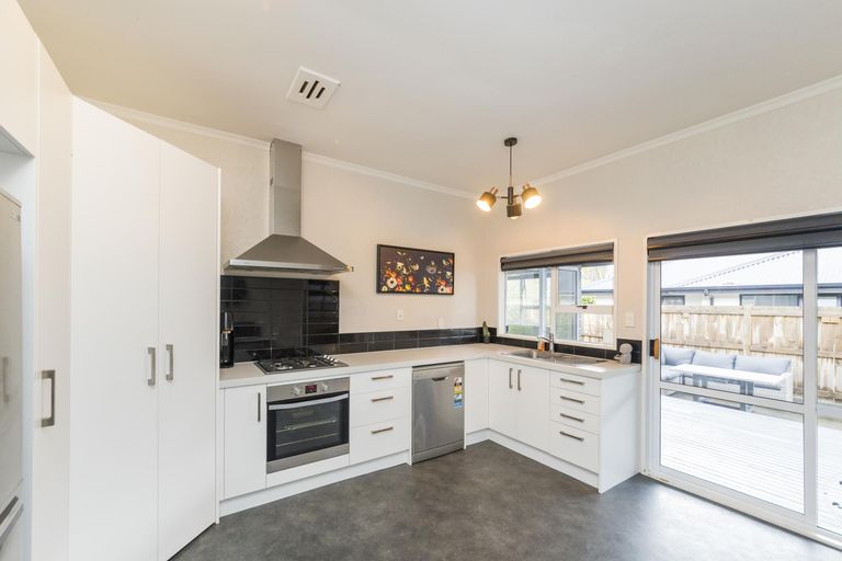 Photo of property in 8 Ngaio Street, West End, Palmerston North, 4412