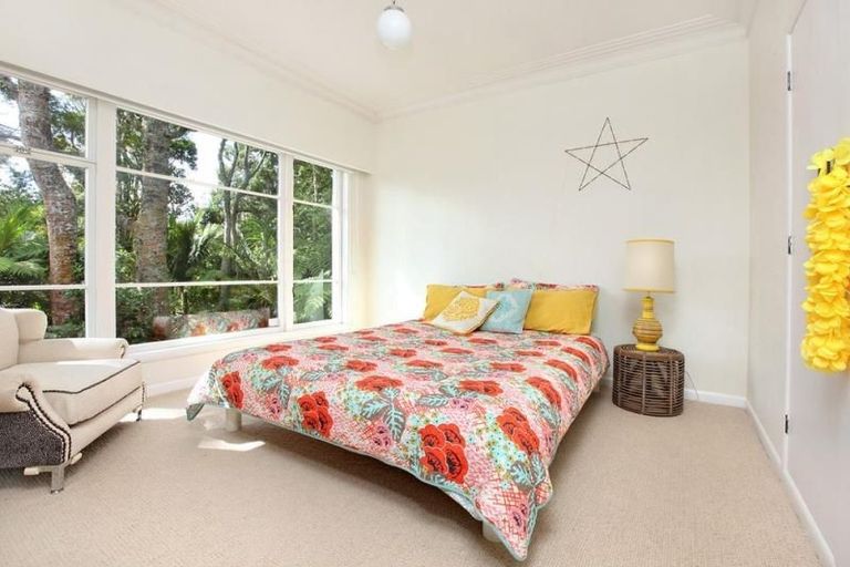 Photo of property in 108 Scenic Drive, Titirangi, Auckland, 0604