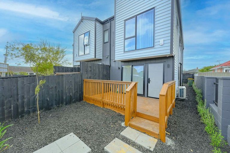 Photo of property in 460 Massey Road, Mangere East, Auckland, 2024