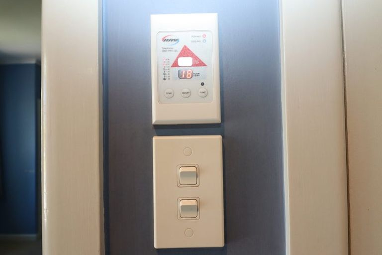 Photo of property in 1/41 Pomaria Road, Henderson, Auckland, 0610