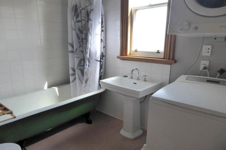 Photo of property in 5 Balmoral Terrace, Newtown, Wellington, 6021